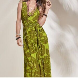 Cabi Green Palm Print Maxi Dress Size M | Cool | Flattering
